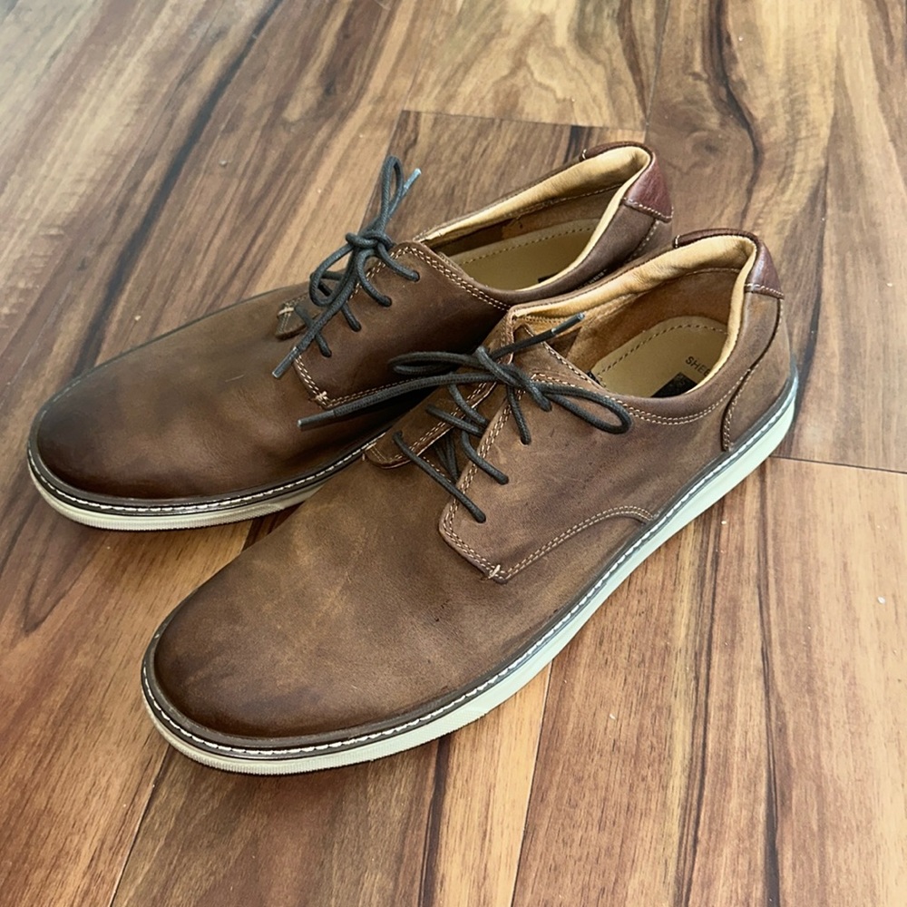 Johnston & Murphy McGuffey Plain Toe Shoe